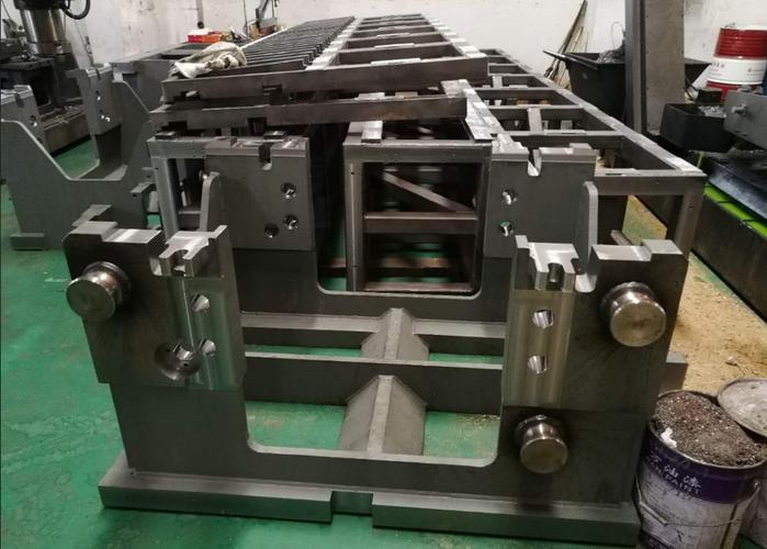 大型結構件焊接-零部件加工-數控龍門加工-_張家港市榮利機械制造有限