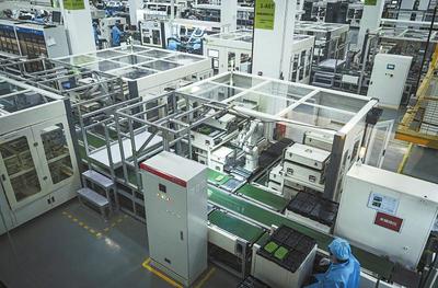 到智能工廠看機器拼效率